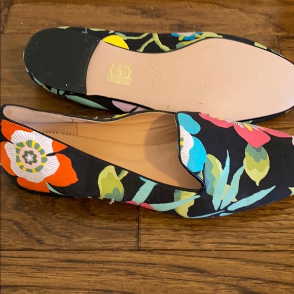 Jcrew flats, never worn! - Picture 3 of 3